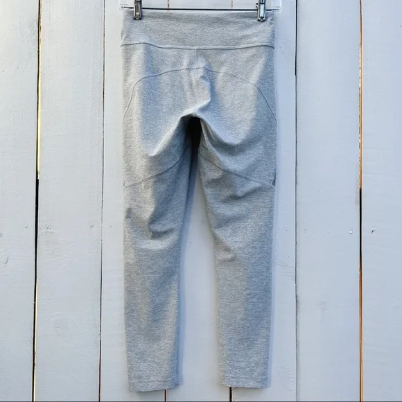 Outdoor Voices Two-Tone Warmup Crop Leggings Ash Dove Dark Grey Light Gray Small - Picture 9 of 16